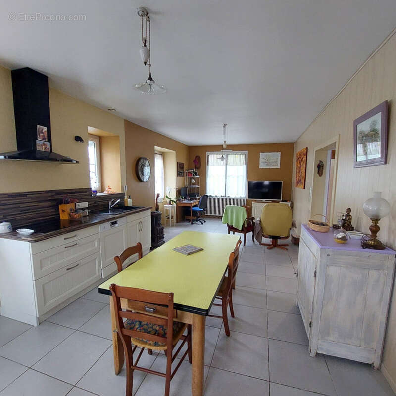 Maison à L'HERBERGEMENT