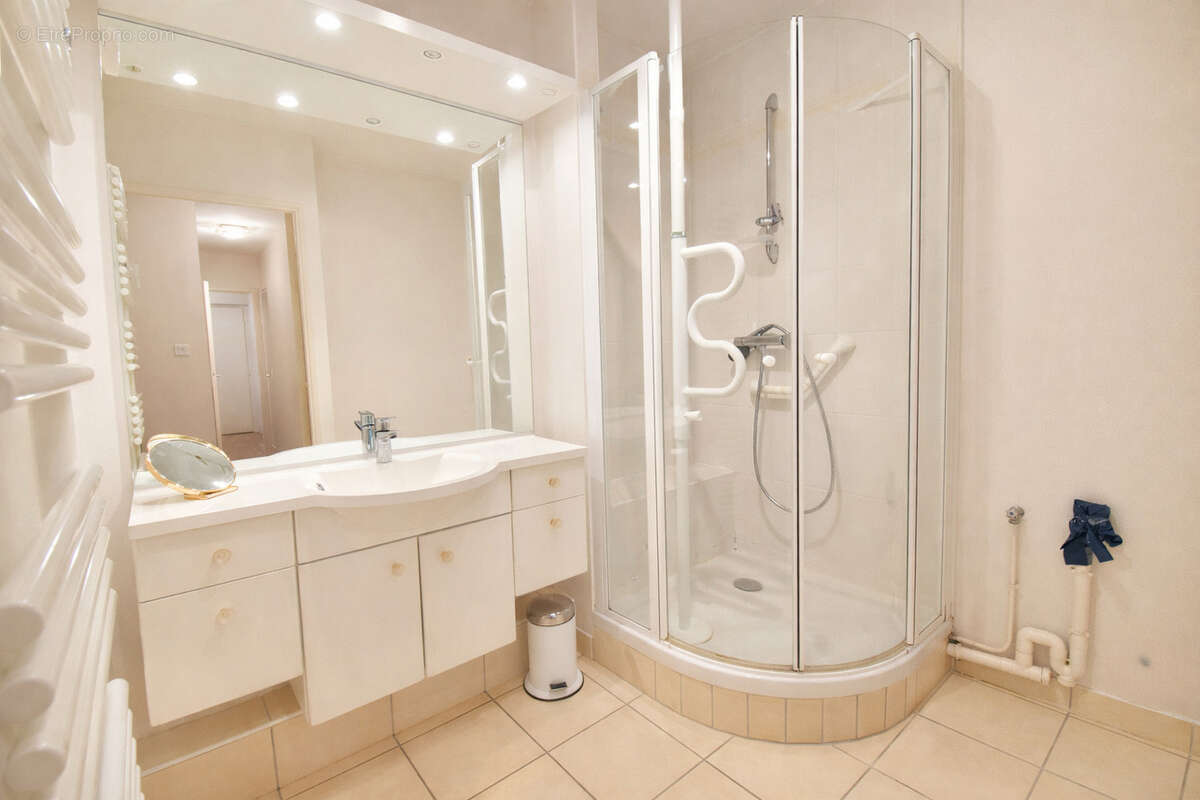 Appartement à MOULINS