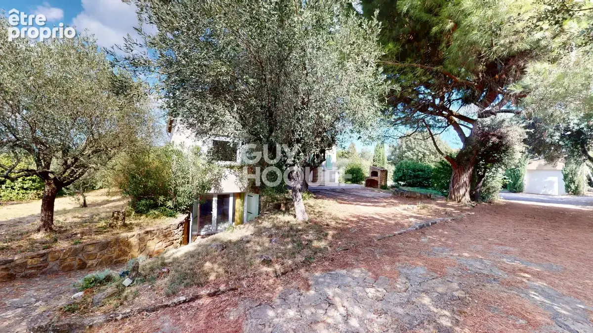 Maison à vendre à Sabran avec studio et garage - photo 9