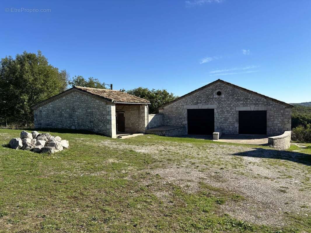 Vue panoramique pour cette propriété de caractère - photo 14