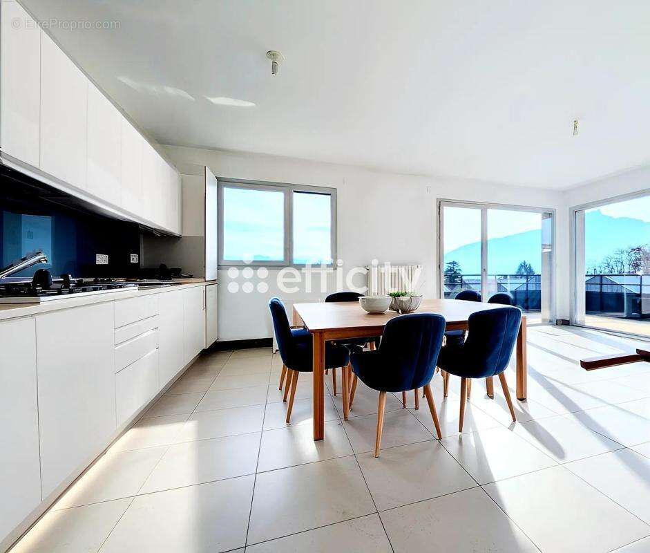 Appartement à AIX-LES-BAINS