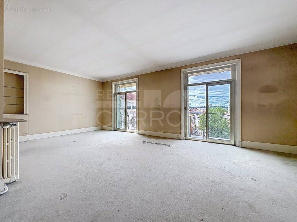 Appartement à LYON-6E