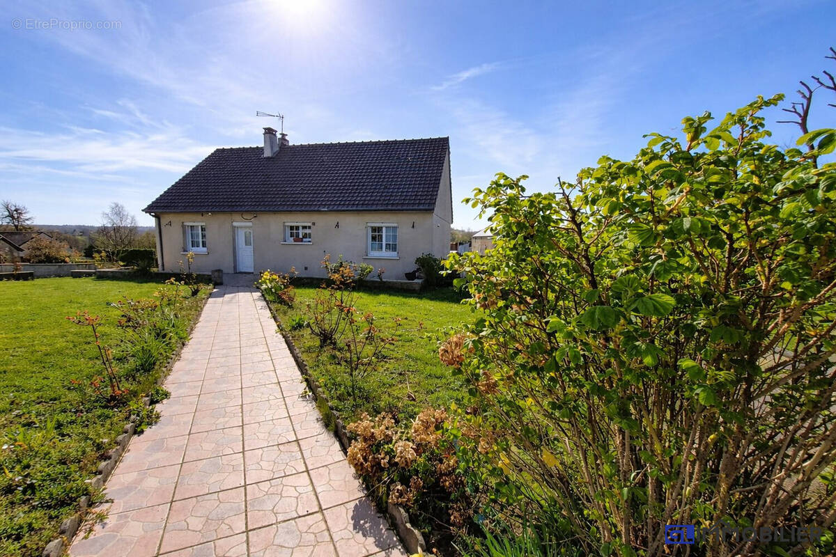 Maison à CESNY-BOIS-HALBOUT