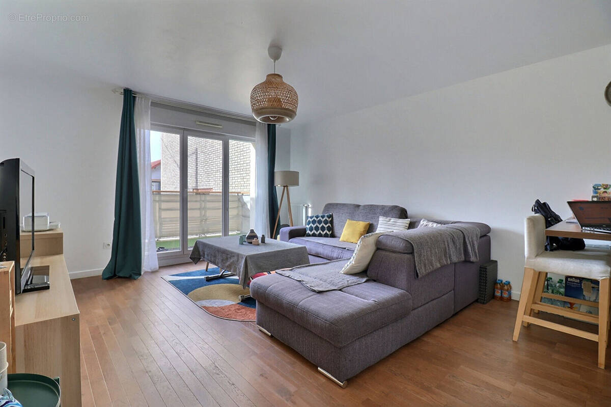 Appartement à COLOMBES
