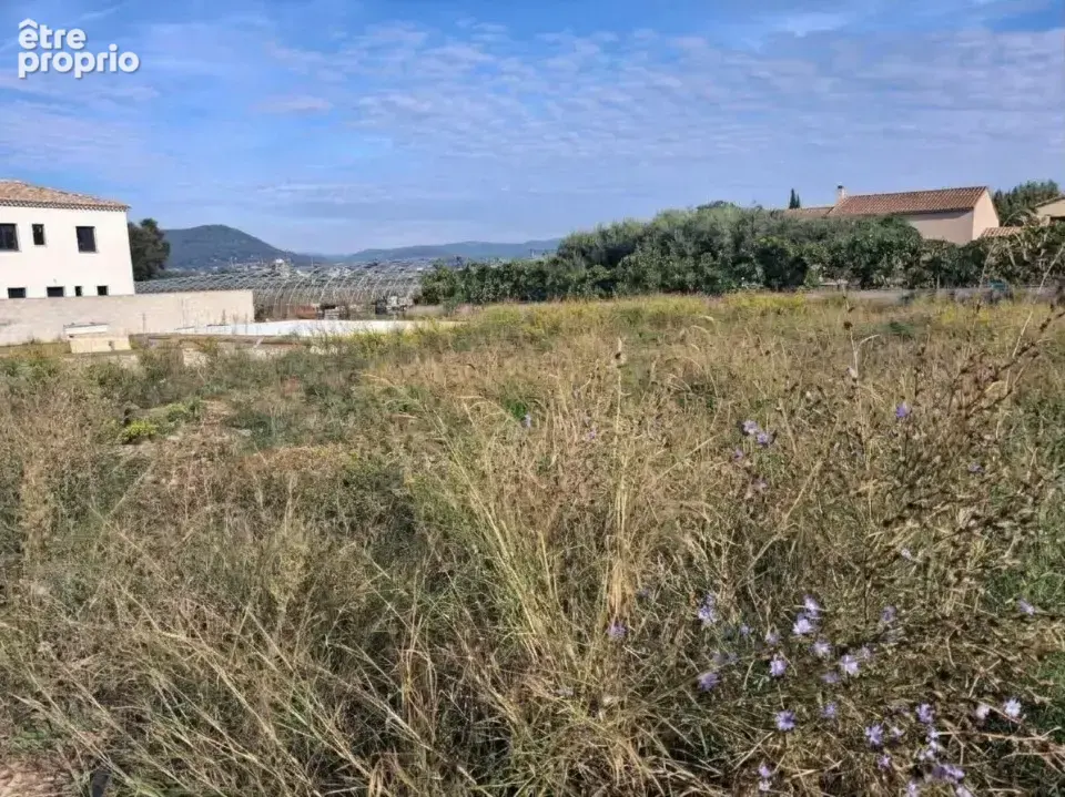 Terrain 640 m² à vendre à La Crau (83260) - photo 2