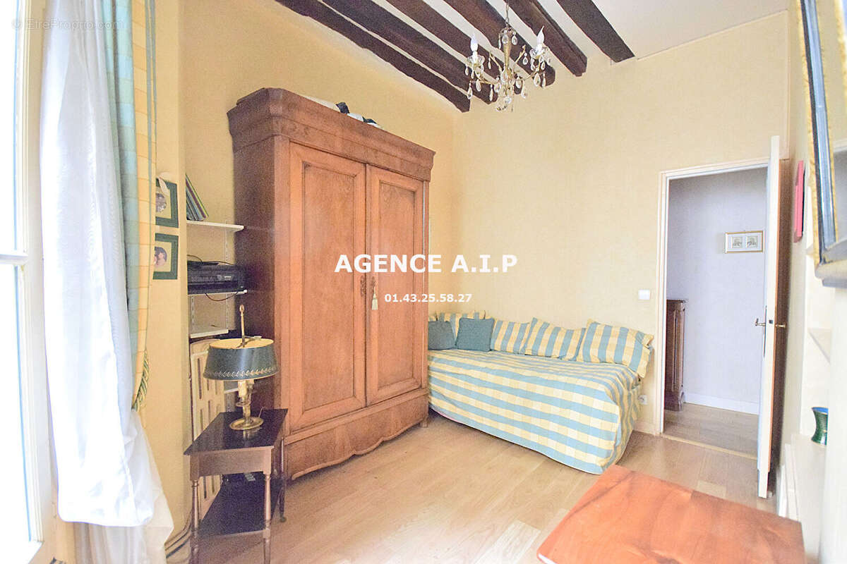 Appartement à PARIS-10E