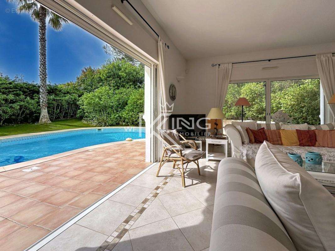 Saint Raphael villa haut de gamme dans domaine fermé - photo 2