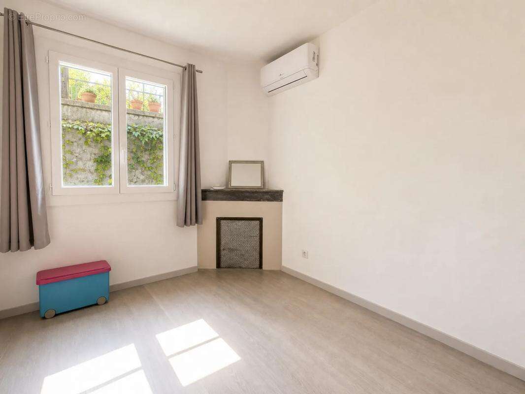 Maison de 5 pièces de 118 m² à Mazamet - photo 4