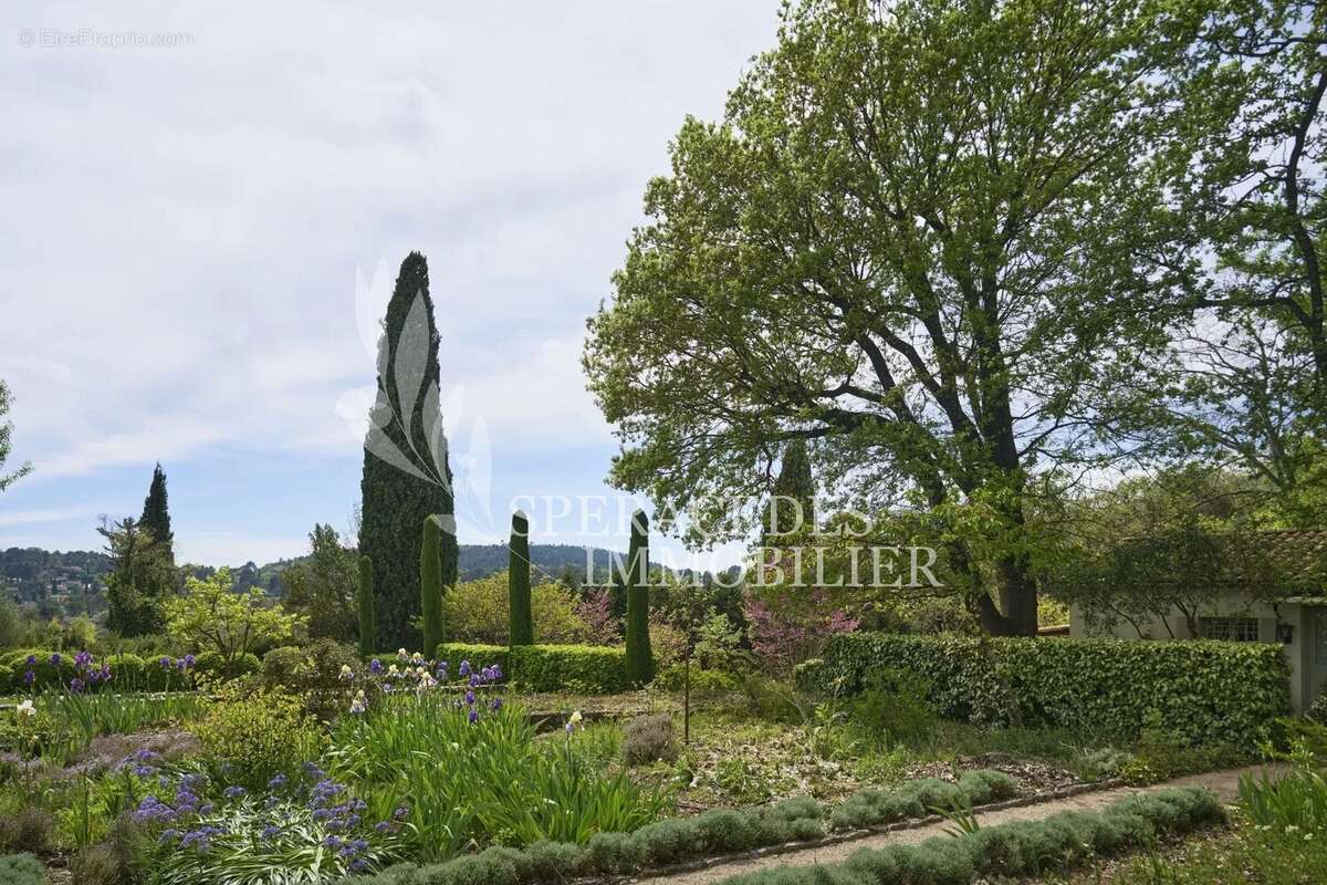 Maison à PEYMEINADE