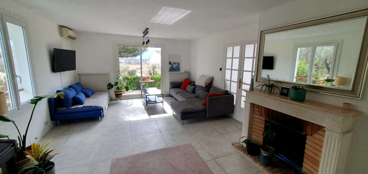 Maison à LA VALETTE-DU-VAR