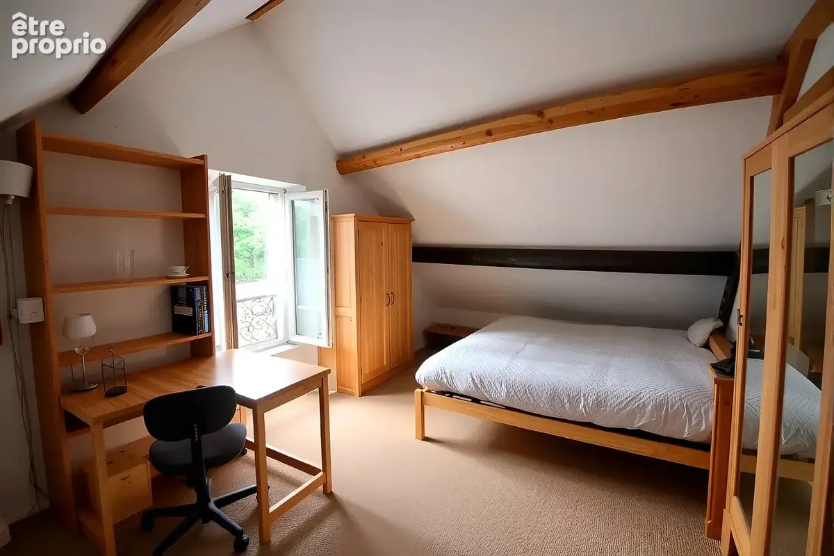 Dpt Yvelines (78), à vendre VILLENNES SUR SEINE, propriété P11 de 327,3 m² sur un terrain piscinable de 1 495,00 m² - photo 12