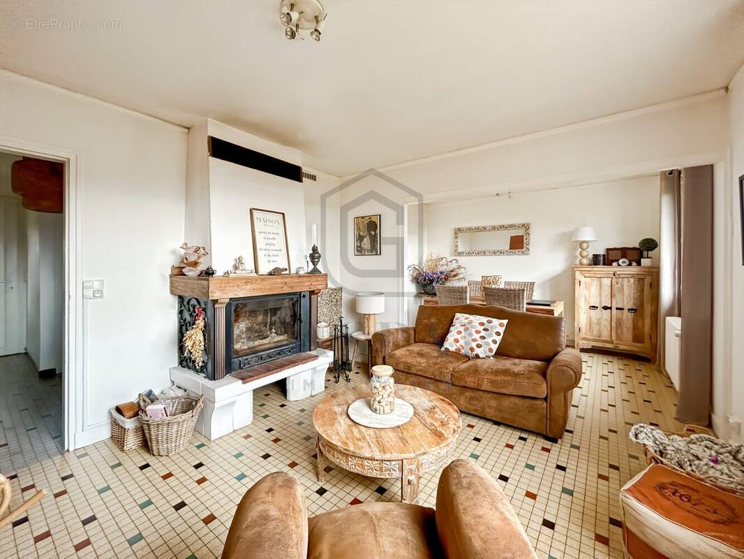 Maison à CONCHES-EN-OUCHE