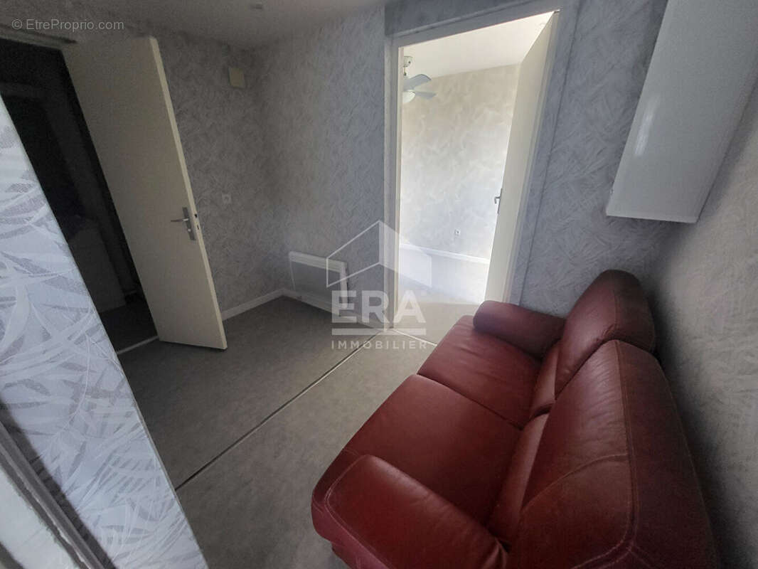 Autre à SALLAUMINES