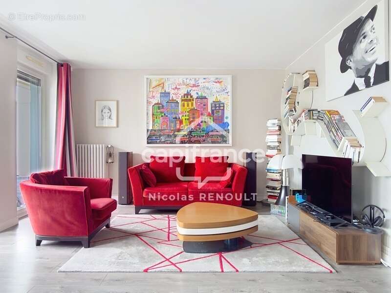Appartement à COURBEVOIE