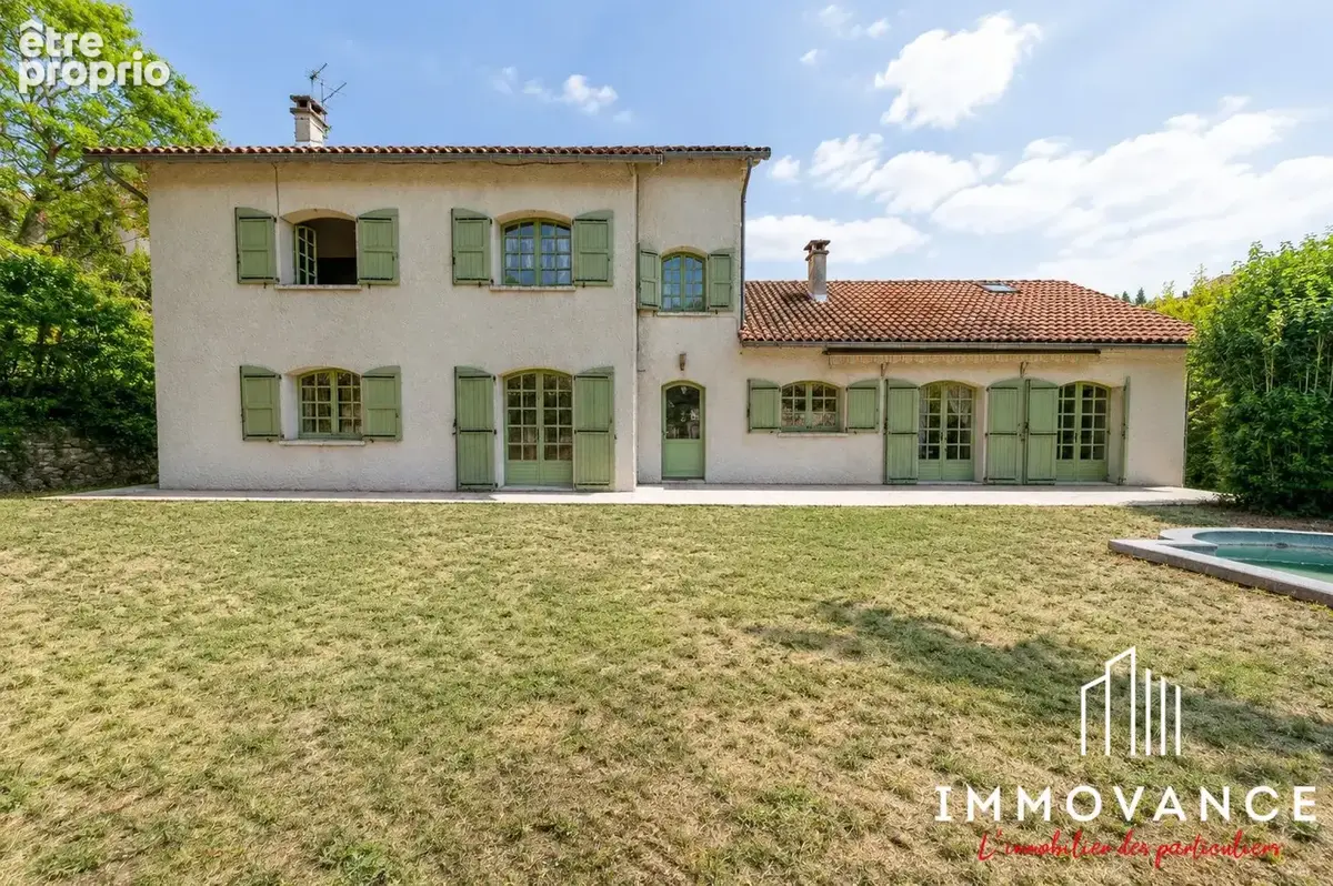 Maison 6 pièces 291 m² à vendre à Millau (12100) - photo 2