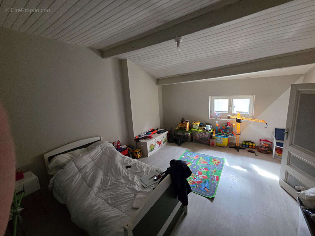 Maison à SAINTE-BAZEILLE