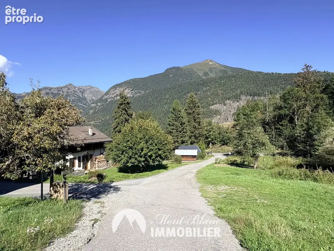 Terrain constructible 662 m2 - VAUDAGNE - photo 2