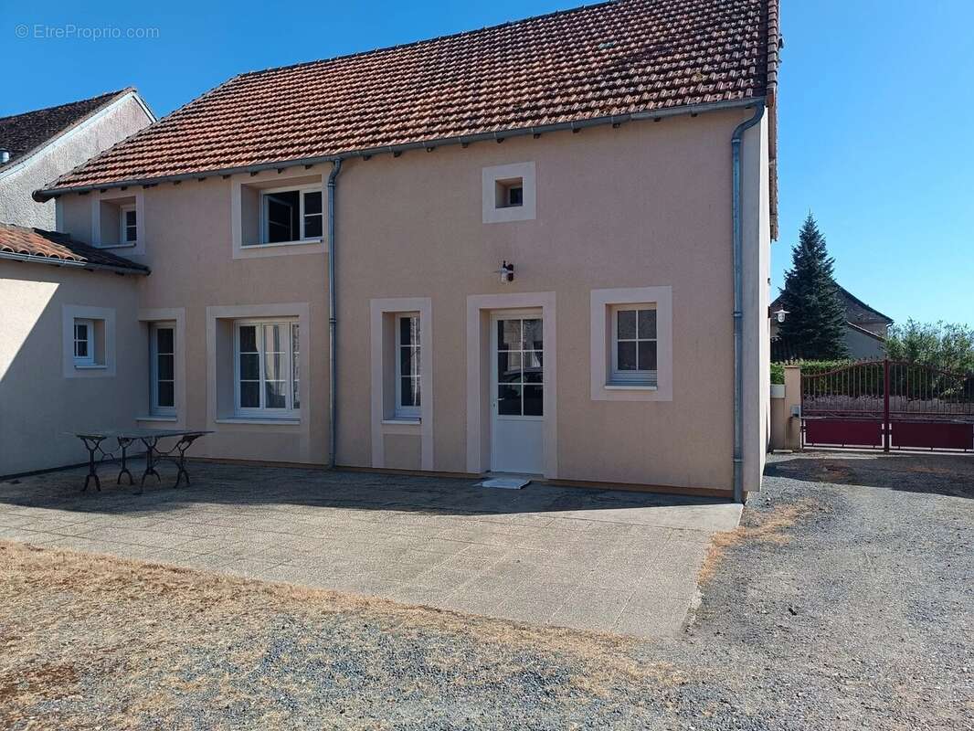 Maison à MONTMORILLON