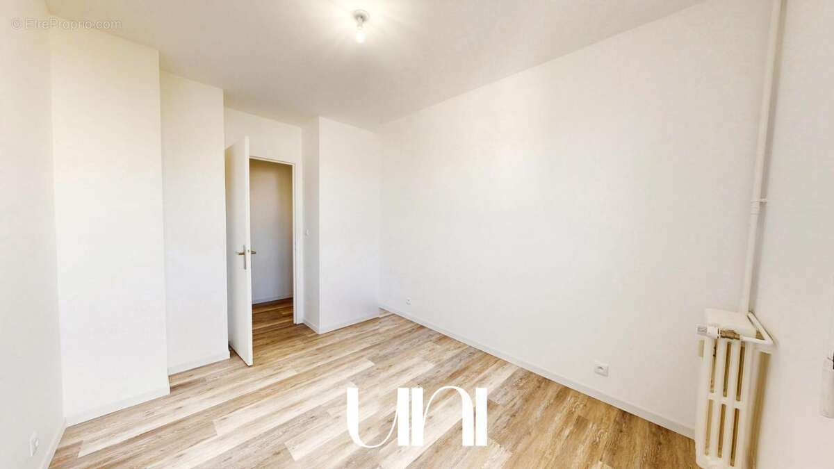 Appartement à MONDEVILLE
