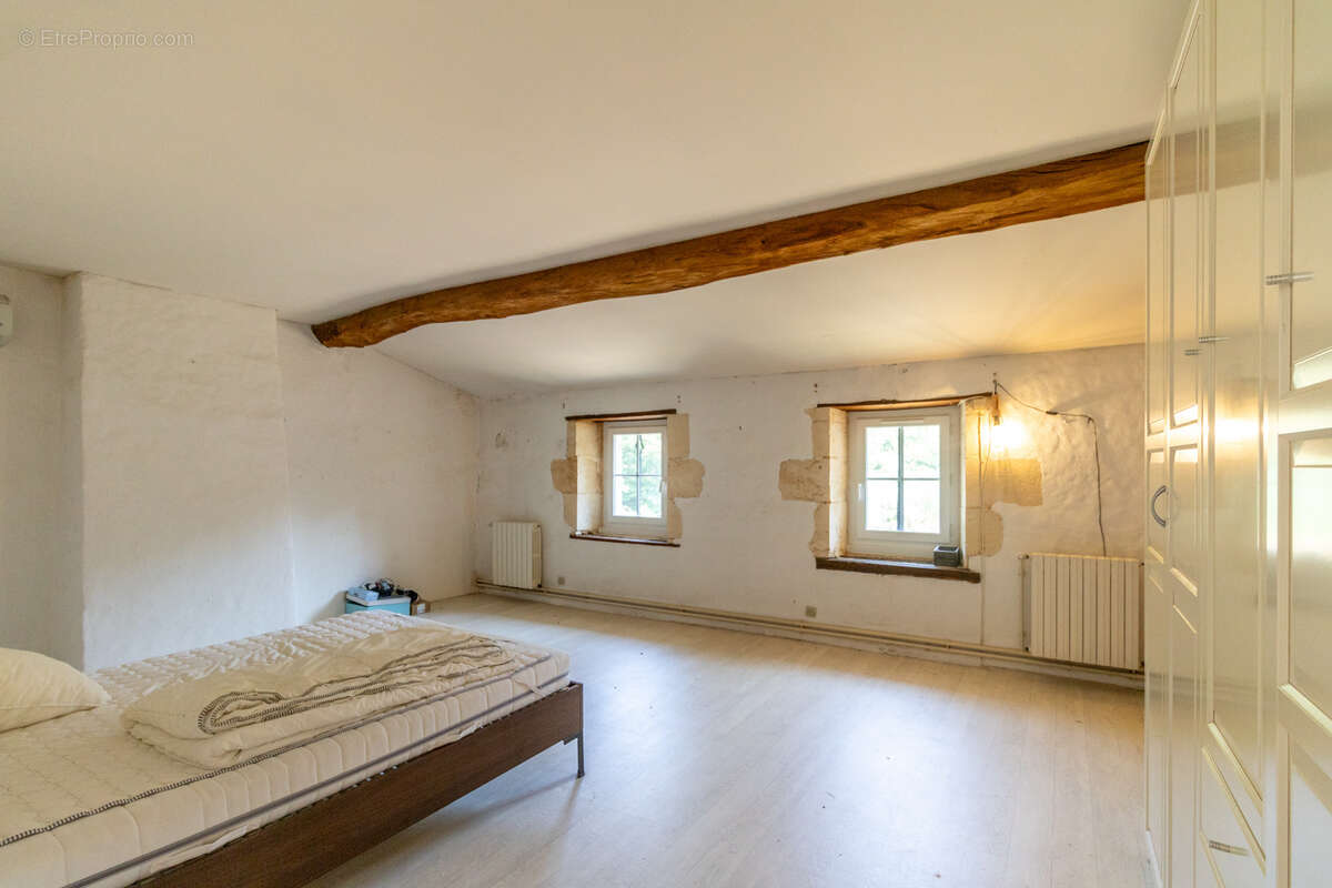 Maison à CORME-ROYAL