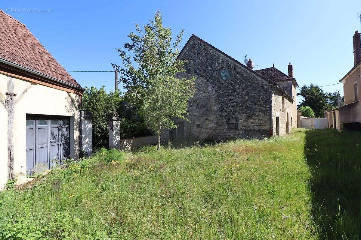Maison à BAZARNES