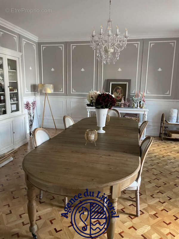 Maison à CORME-ROYAL