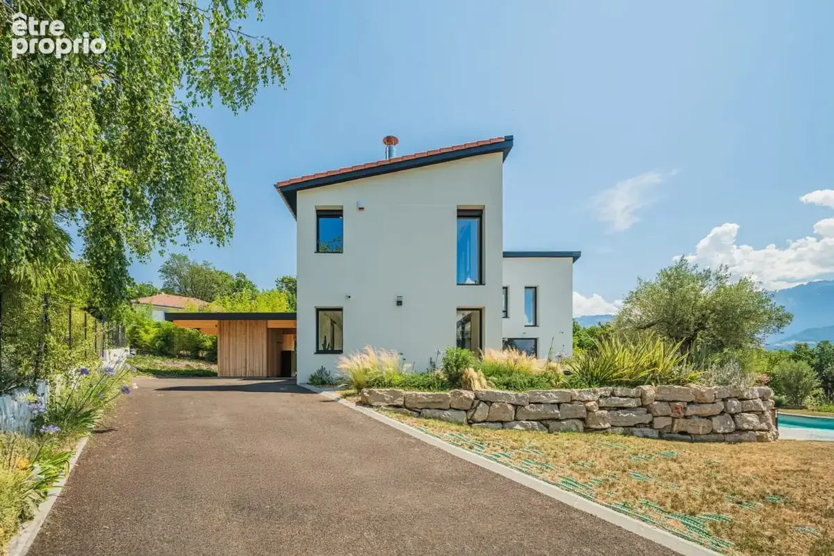 Maison 240 m² à Saint-Ismier  - photo 9