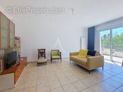 Appartement à AVRILLE