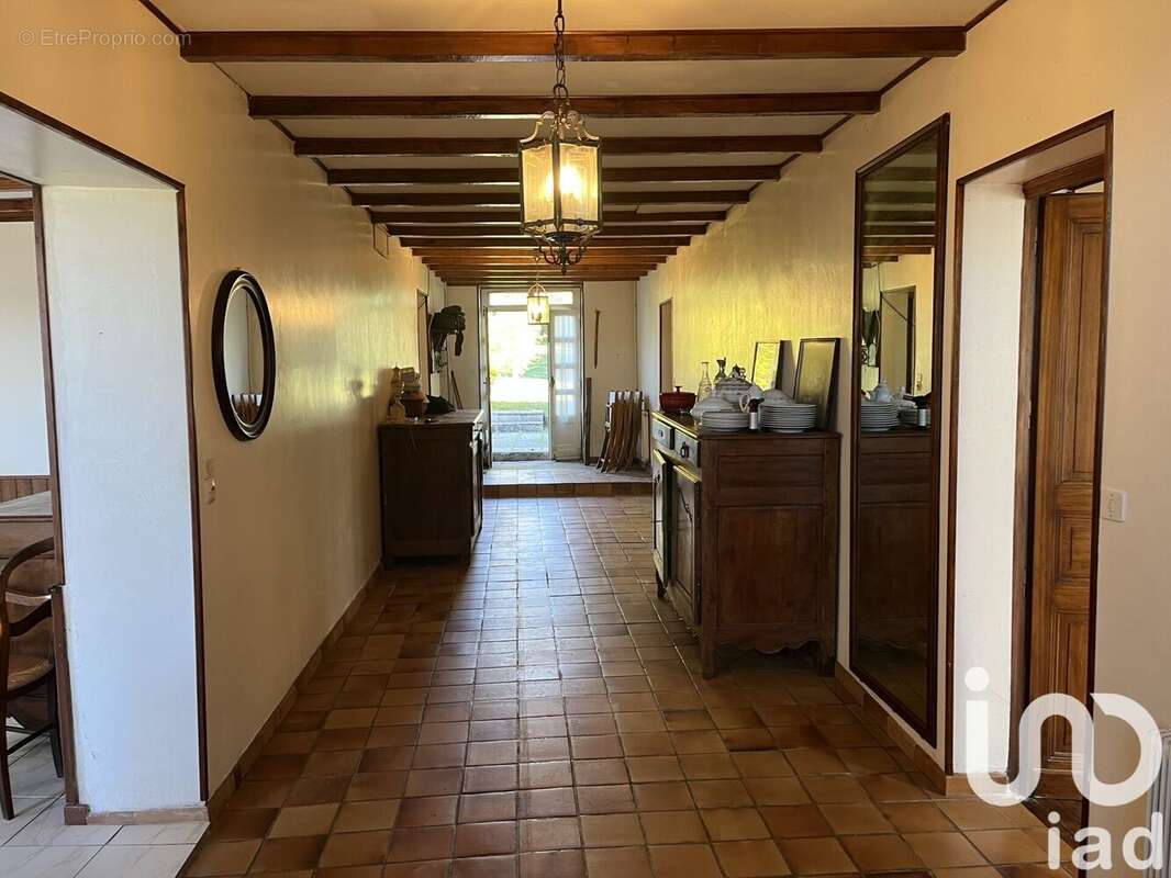 Maison 125 m² à Guimps  - photo 8