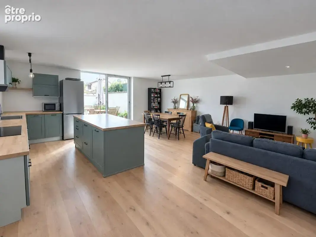 Maison 4 pièces 83 m² à vendre à Saint-Genis-Laval (69230) - photo 4
