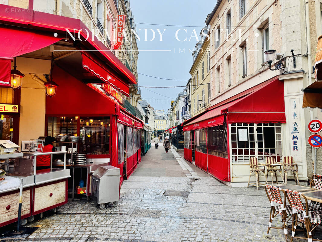 Commerce à TROUVILLE-SUR-MER