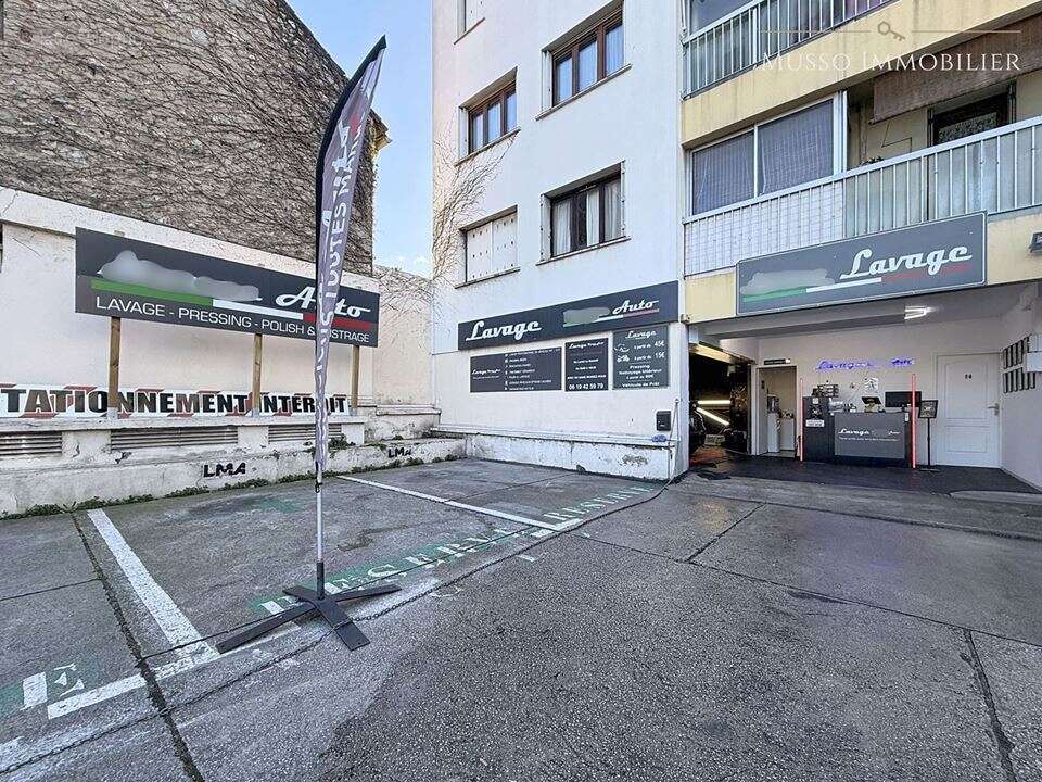 Commerce à MARSEILLE-9E