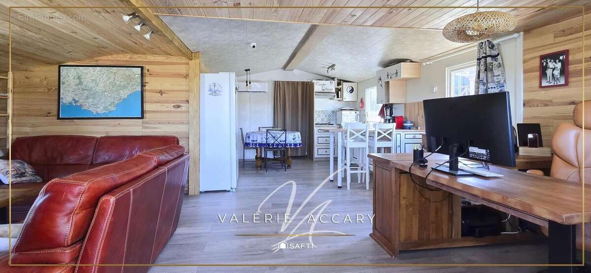 Terrain 293 m² à Rocbaron  - photo 8