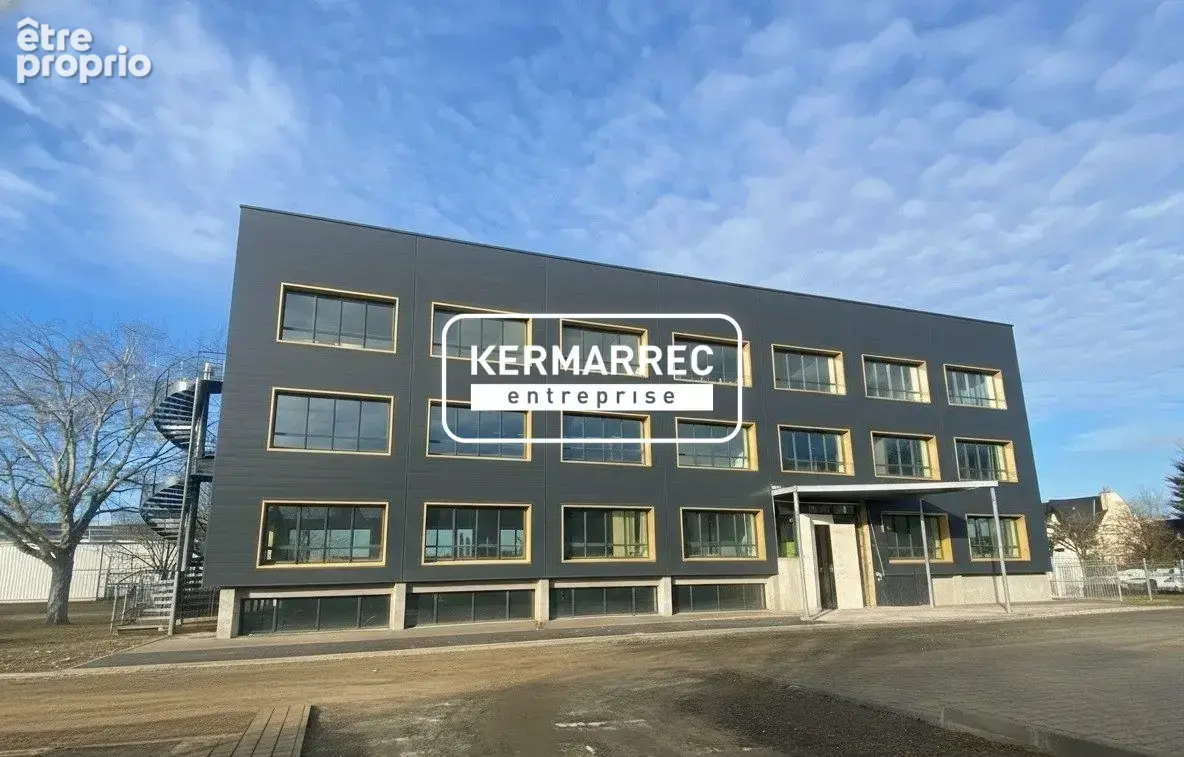 Commerce à PACE