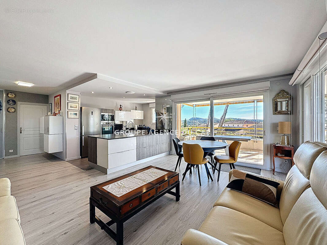 Appartement à SAINT-RAPHAEL