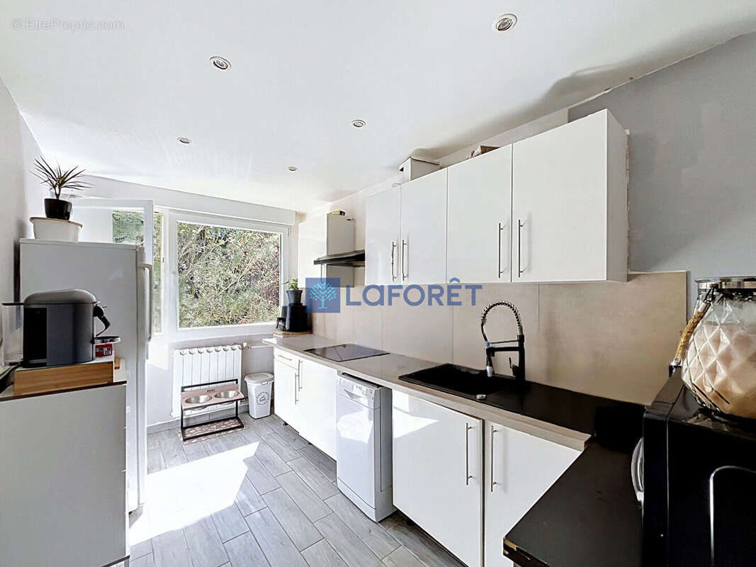 Appartement à SAINTRY-SUR-SEINE