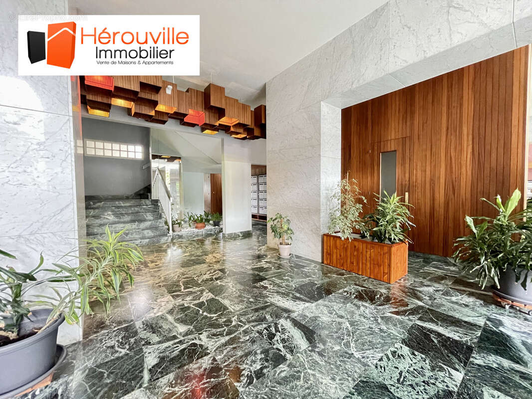 Appartement à HEROUVILLE-SAINT-CLAIR