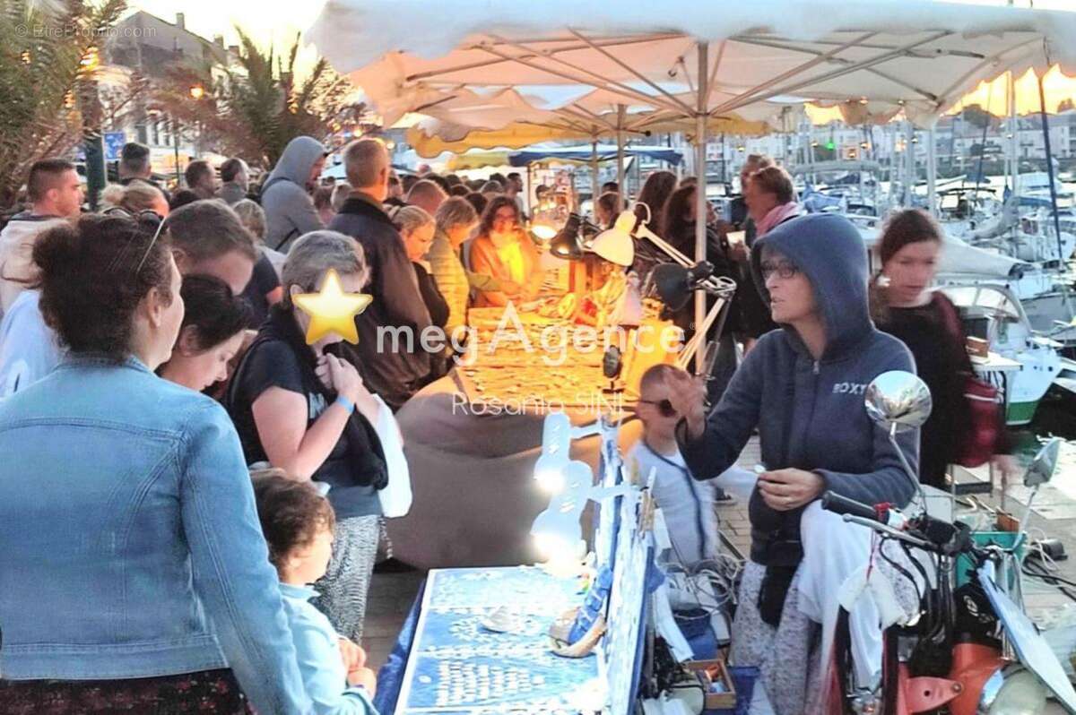 Commerce à LES SABLES-D&#039;OLONNE