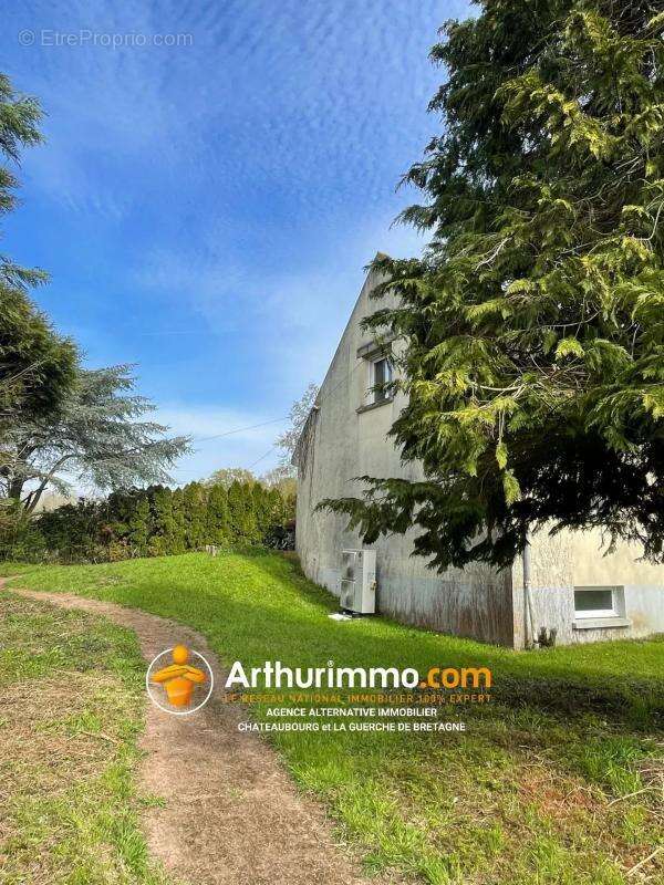 Maison à AVAILLES-SUR-SEICHE