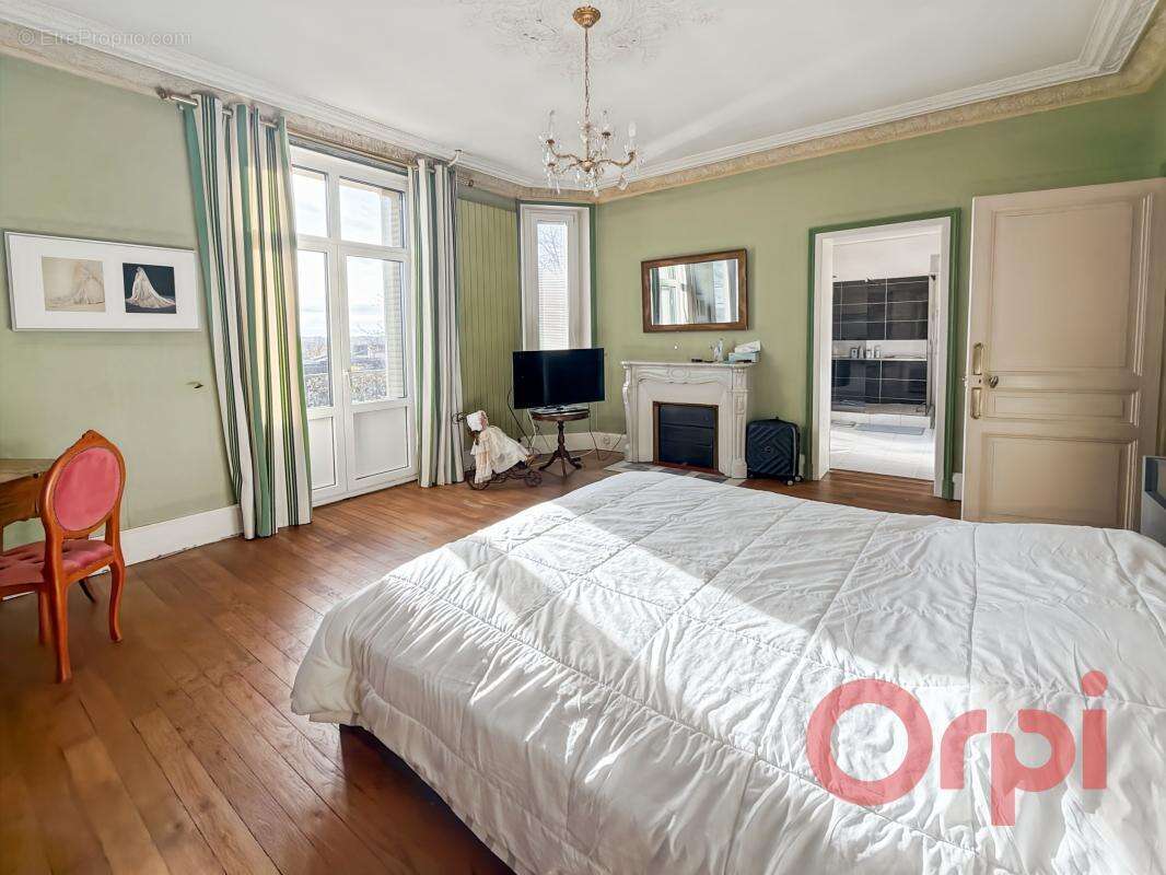 Maison à CHATEAUMEILLANT