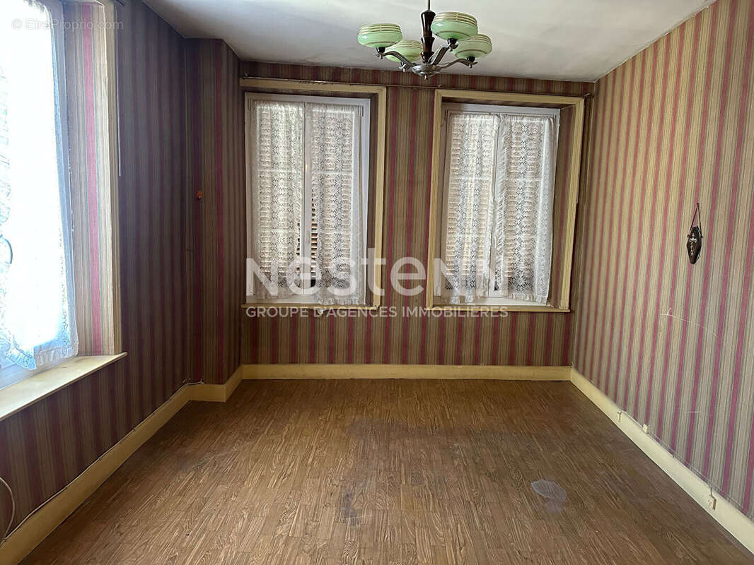 Maison à MONTIERS-SUR-SAULX