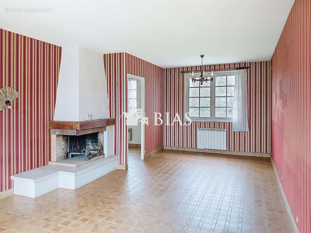 Maison à BOURG-ACHARD