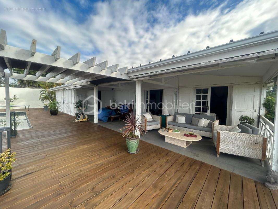 Maison à SAINT-DENIS