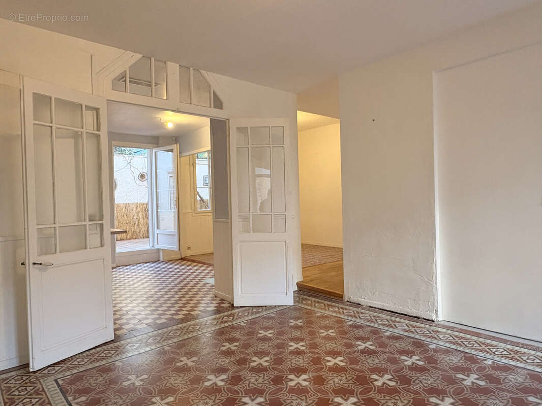 Villa authentique, rénovée, idéalement située à las cobas, avec 4 terrasses, 4 chambres et grand garage - photo 15