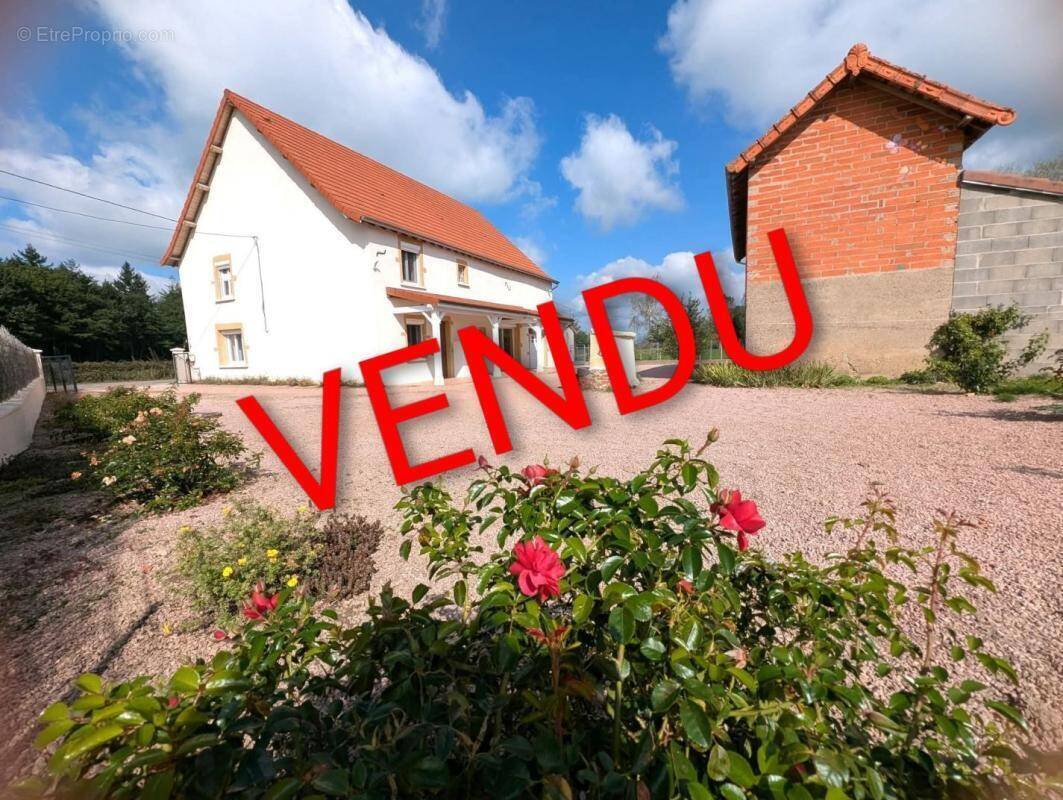 Maison à MELAY