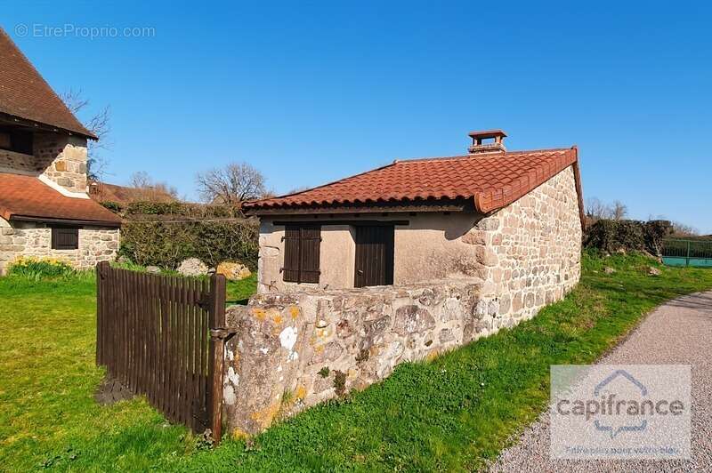  Lieu rare : maison de caractère en pierre proche du Lac du Rousset 71 – potentiel gîte - photo 5