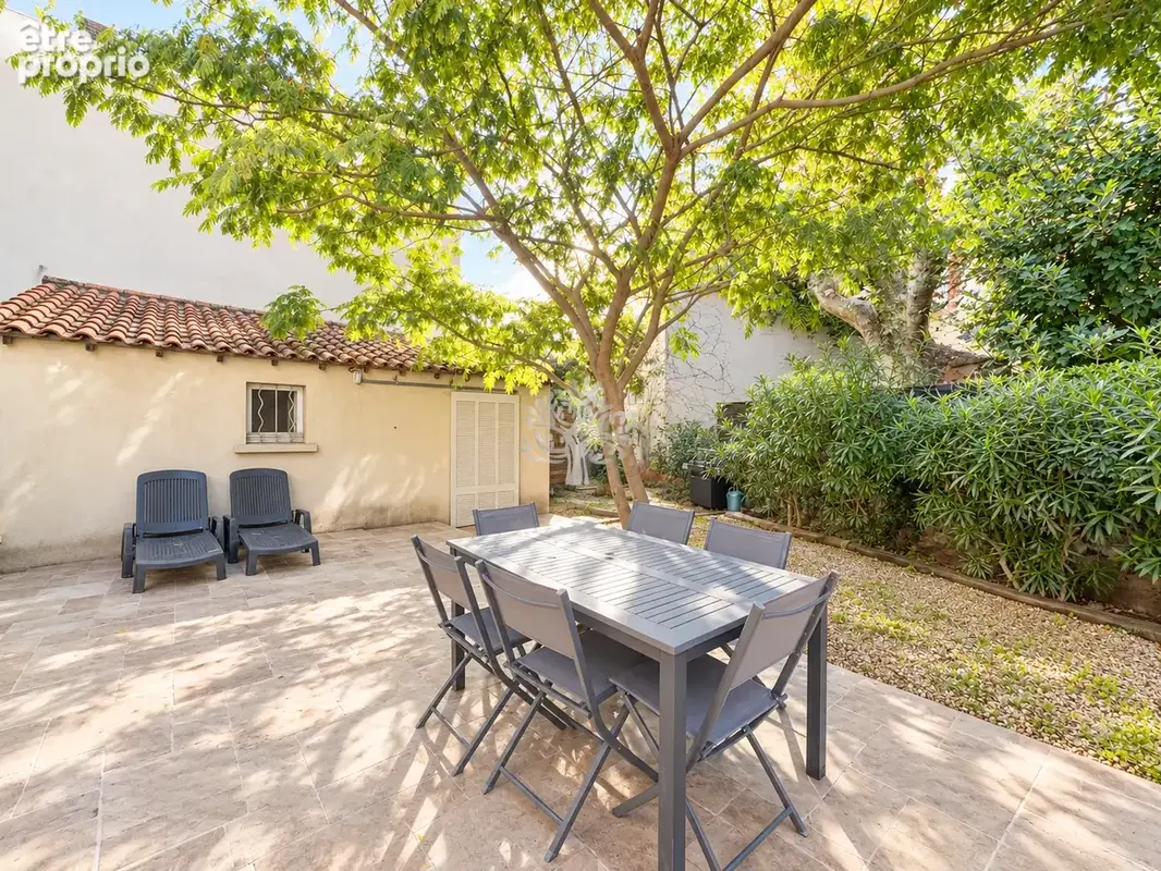 Rare a la vente - villa prestige - centre ville de sanary sur mer - photo 10
