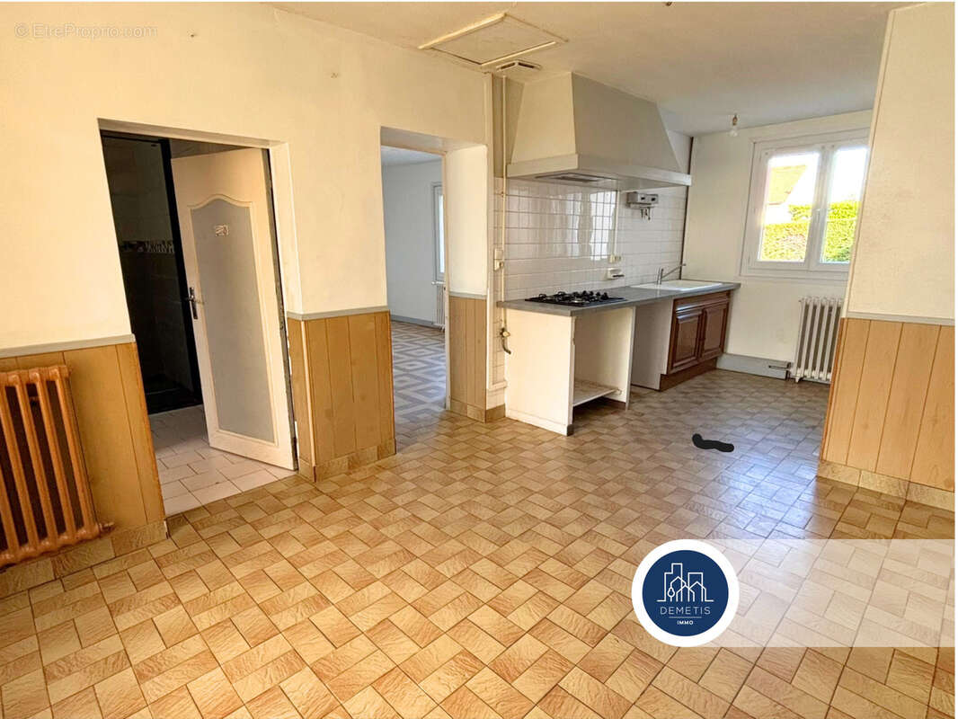 Maison à ROEZE-SUR-SARTHE