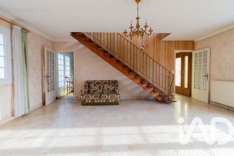 Photo 3 - Maison à CHAMPAGNE-LES-MARAIS