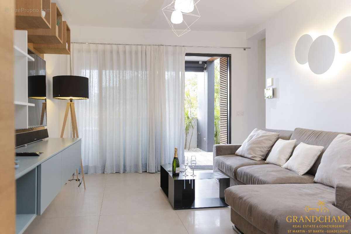 Maison à CAPESTERRE-BELLE-EAU